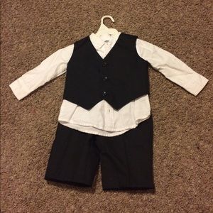 ❌SOLD❌ 18-24 month boys suit